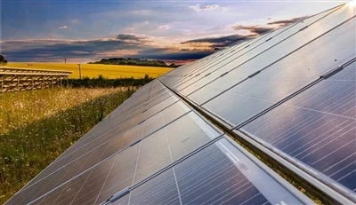Francja kończy 9. rundę licytacji PV na dachu, przyznając 220 MW