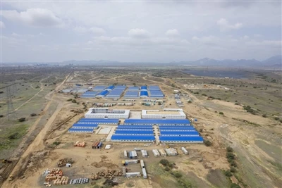United Solar kończy projekt polikrzemu o masie 100 000 ton w Omanie – najwięk...